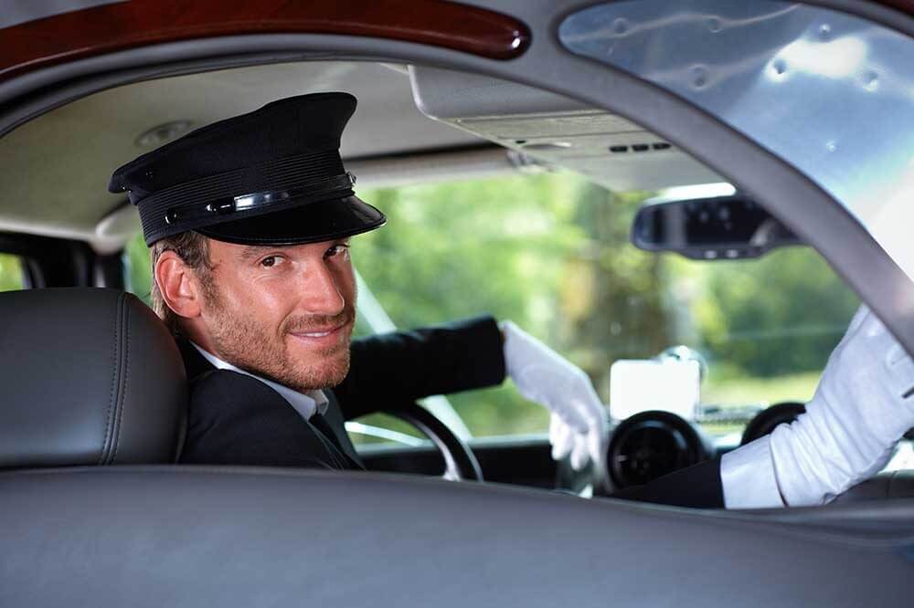 Now Offering Private SUV & Black Car Service in Charleston: Airport Transfers, Wedding Getaways & More 3 how much should I tip a limo driver or chauffeur 1000x666 1