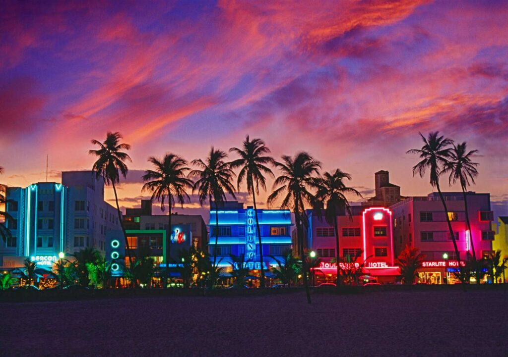 GettyImages-200195198-001-593c85e43df78c537b650bee Miami nightlife